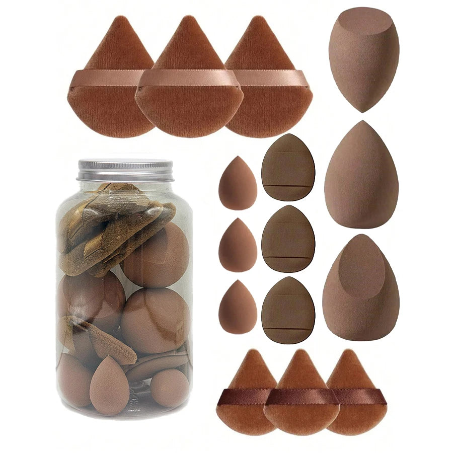 Set of 15 makeup sponges with storage container: 3 beauty blenders, 3 mini beauty blenders, 3 powder puffs, 3 mini powder puffs,